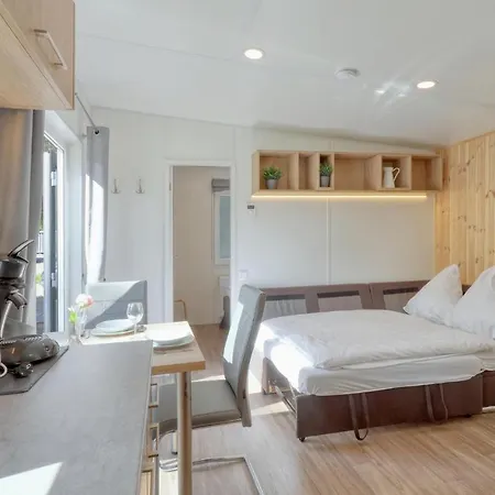 別荘 Tiny Haus 06 Am Brombachsee